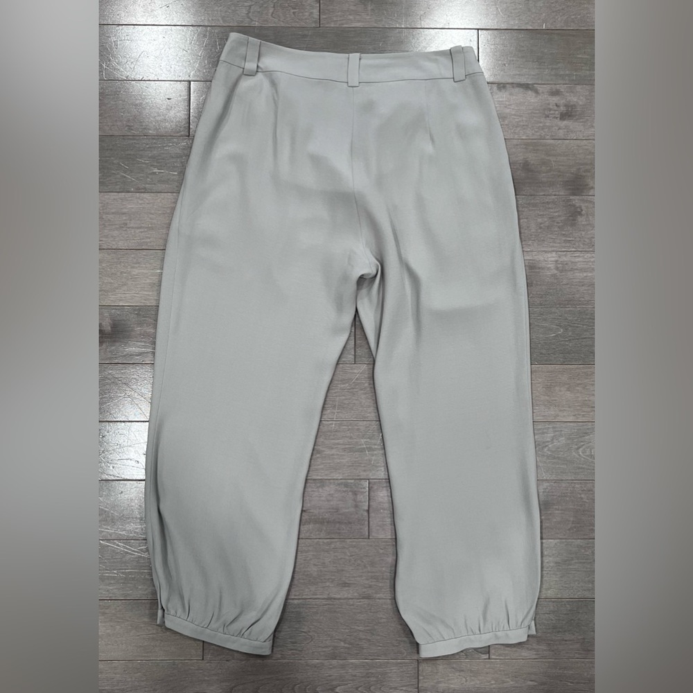 NWOT Eileen Fisher 100% Silk Tapered Cropped Trouser Pant Light Gray XS - Picture 3 of 10